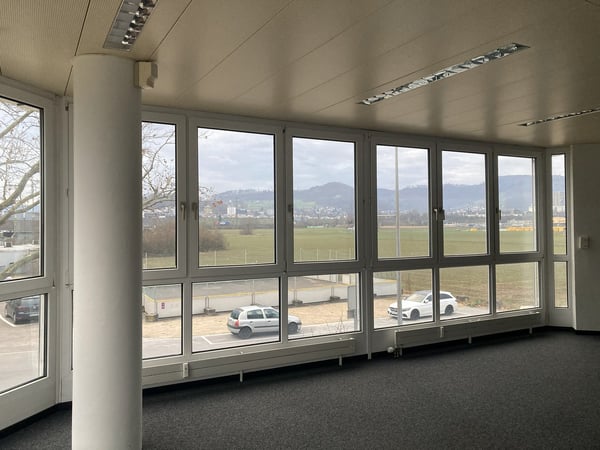 Top Büroräumlichkeiten nähe Saline Raurica! 1