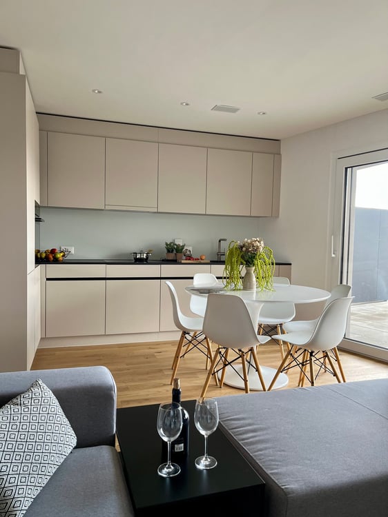 Neubau (2025): 5.5 Zimmer Maisonette - Wohnung mit grosser Terrasse und Aussicht auf Basel 5