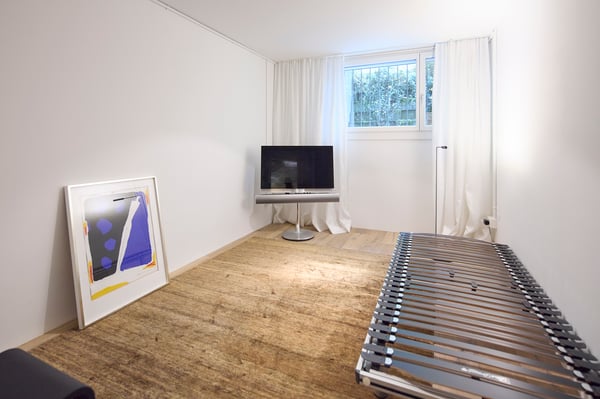 HOCHWERTIGE 1.5 ZI'WOHNUNG AUF DEM BRUDERHOLZ 8