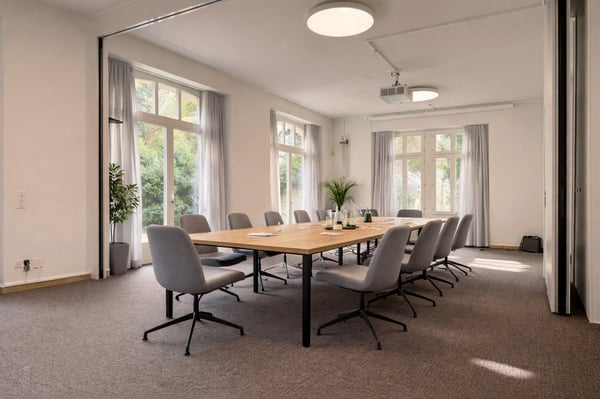 Büro/Praxis in historischer Villa an exklusiver, diskreter Stadtlage 2
