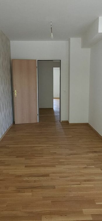 Sanierte 4-Zimmerwohnung an gut angebundener Lage 7