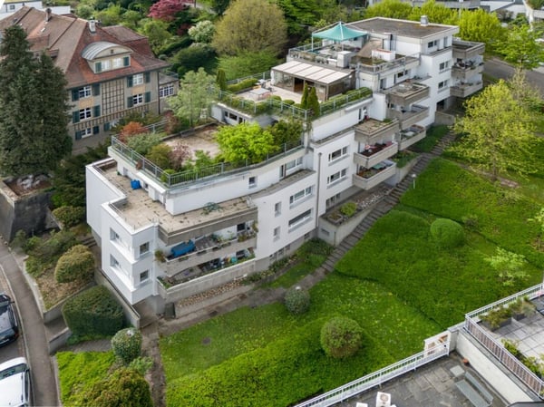 Ruhig wohnen am Bruderholz - moderne 4-Zimmer-Eigentumswohnung mit Tiefgaragenplatz 1