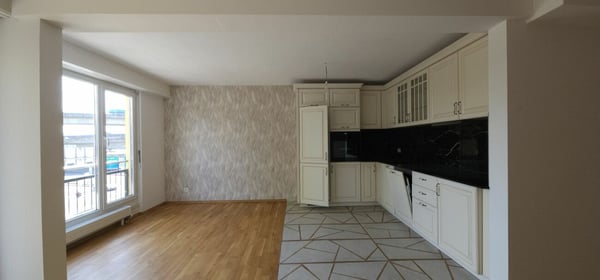 Sanierte 8-Zimmerwohnung an gut angebundener Lage 5