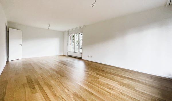 Frisch sanierte 1.5-Zimmerwohnung mit hochwertigem Ausbau und viel Licht 2