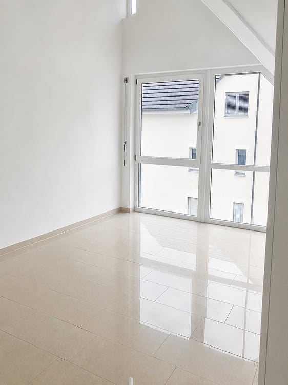Lichtdurchflutete 2.5-Zimmer-Dachwohnung mit Galerie 4