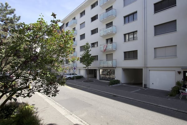Geräumige Garagenbox im Superblock St. Johann 2