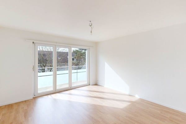 Helle Wohnung mit Waschtrockner 2