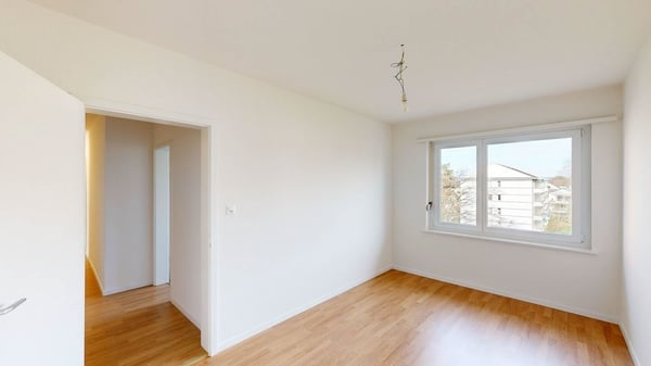 Helle Wohnung mit Waschtrockner 11