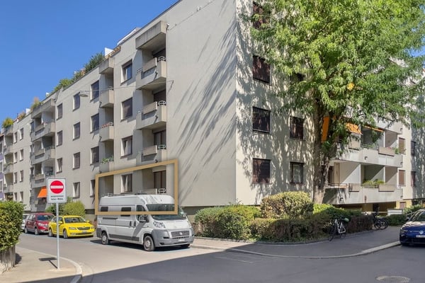 Renovierte 2.5-Zi. Wohnung beim Wettsteinplatz Basel 12