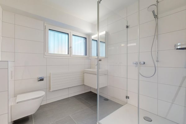 Einzigartiges 8.5-Zimmer-EFH mit grossem Garten 11