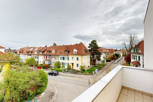 3.0-Zimmer-Wohnung mit 2 Balkonen nähe Neuweilerplatz 11