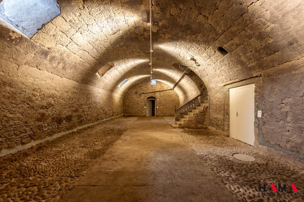 Büro/Praxis/Gewerbe/Lagerräume in historischem Gebäude ab 67 m2 4