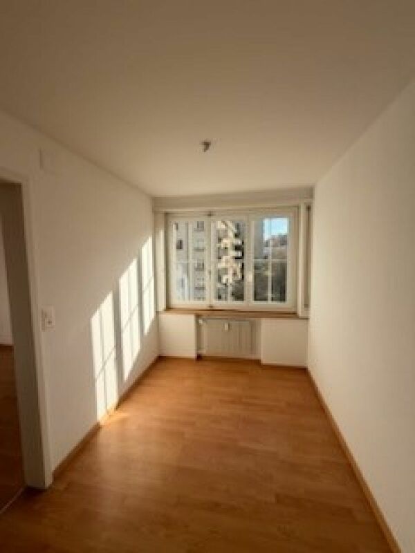 Teilsanierte 3½-Zimmerwohnung