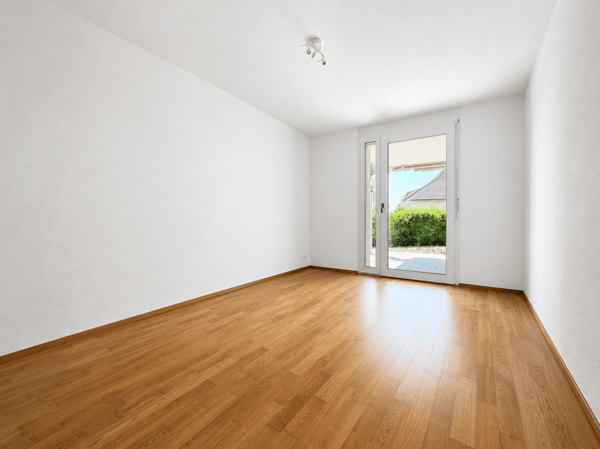 Grosszügige 4½-Zimmerwohnung mit Gartensitzplatz 2