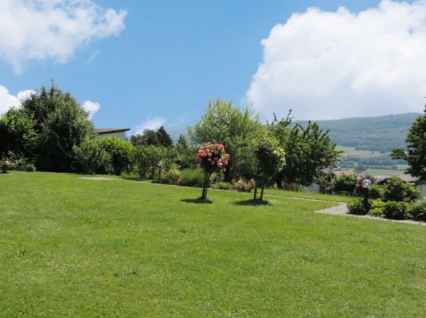 Attraktives Entwicklungsgrundstück 12