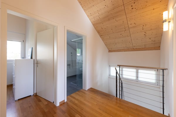 5.5 Zimmer-Einfamilienhaus mit Doppelgarage in Kaufdorf 13