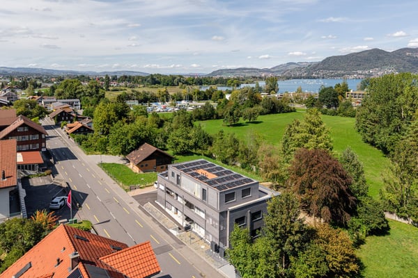 2.5 Zimmer-Attika-Wohnung im Gwatt 12