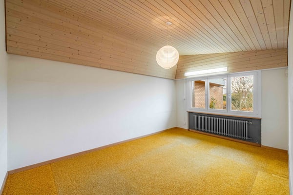 Charmantes 1.5-Zimmer-Einfamilienhaus mit Garten in Hausen 6