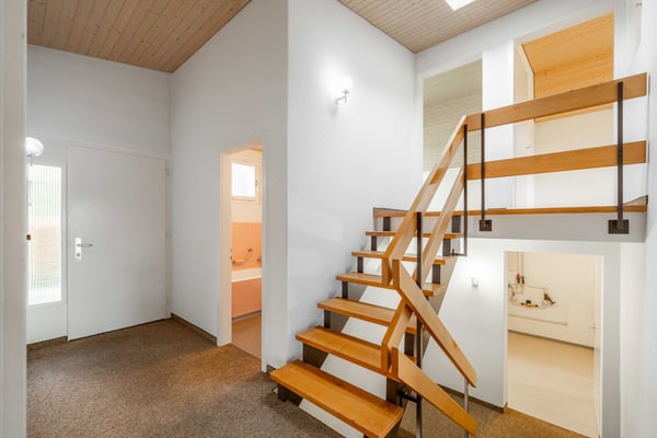 Charmantes 1.5-Zimmer-Einfamilienhaus mit Garten in Hausen 5