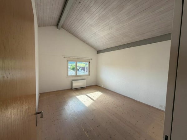 3.5-Zimmer-Dachwohnung an der Grenzstrasse 16 in Breitenbach 7