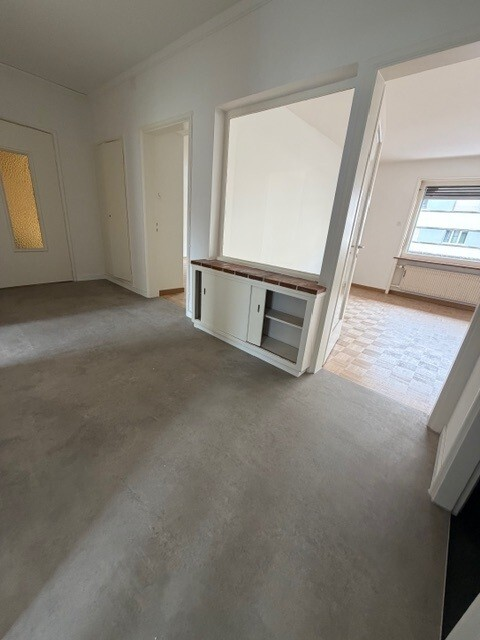 Sanierte Altbauwohnung mit neuer Küche 8