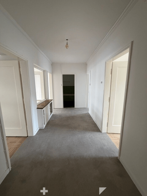 Sanierte Altbauwohnung mit neuer Küche 7