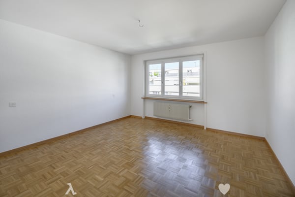 Sanierte Altbauwohnung mit neuer Küche 3