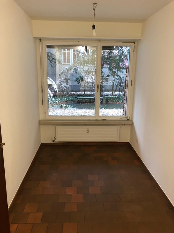 Schöne 1.5 - Zimmerwohnung nähe Picassoplatz 5