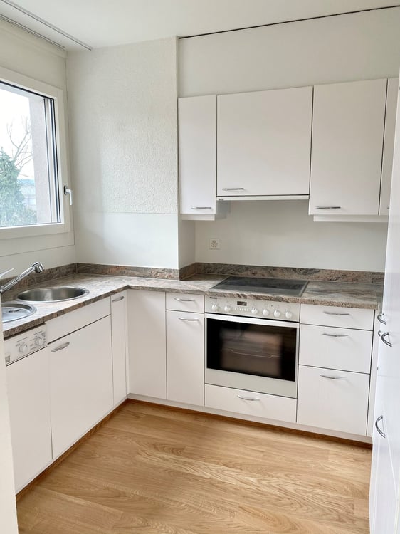 Moderne 2 1/2 Zimmer-Wohnung an zentraler Lage 4