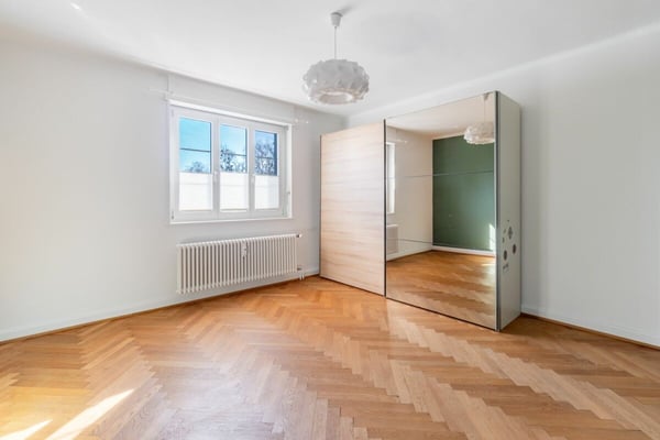 Einzigartige 1.5-Zimmer-Maisonette-Dachwohnung 2