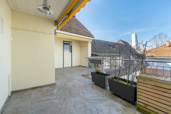 Einzigartige 1.5-Zimmer-Maisonette-Dachwohnung 10