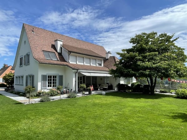 Exklusive 2.5-Zimmer-Landhausvilla 2