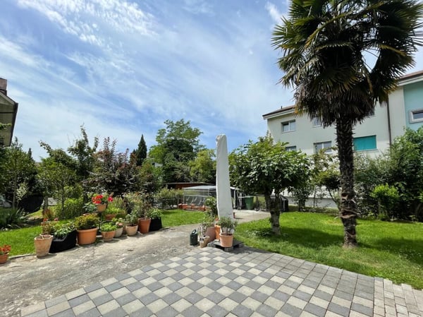 Saniertes Mehrfamilienhaus 14