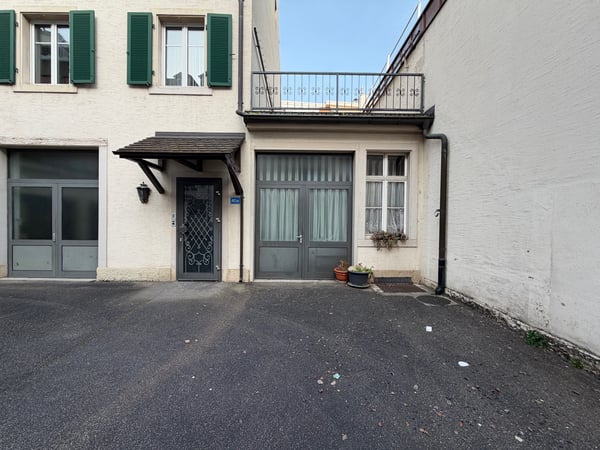 Charmante Altbauwohnung 1