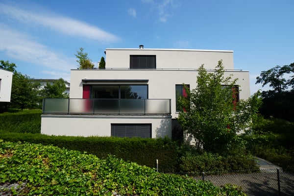 Exklusive 4.5- Zimmerwohnung auf dem Bruderholz 1