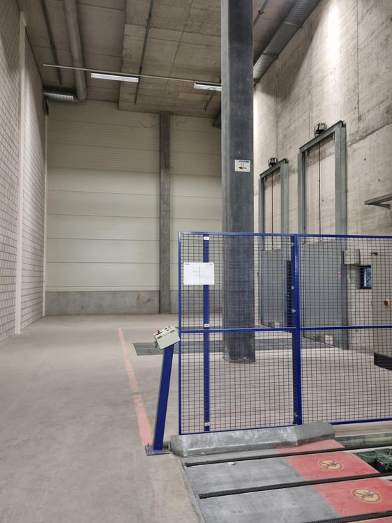 Hochregallager an der Uferstrasse 70 3