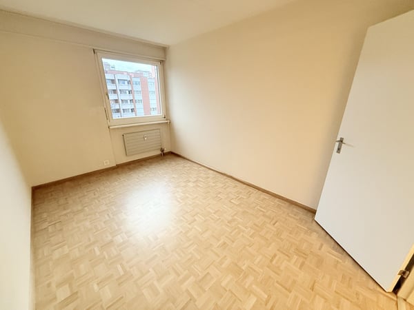 Urbanes Wohnen im Grünen: 2019 sanierte 1-Zimmerwohnung in Muttenz 11