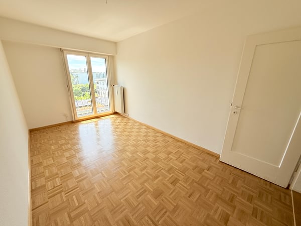 Nähe Kannenfeldpark in verkehrsberuhigter Seitenstrasse 9