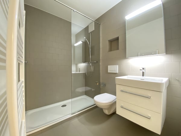 Helle Singlewohnung an ruhiger Seitenstrasse 3