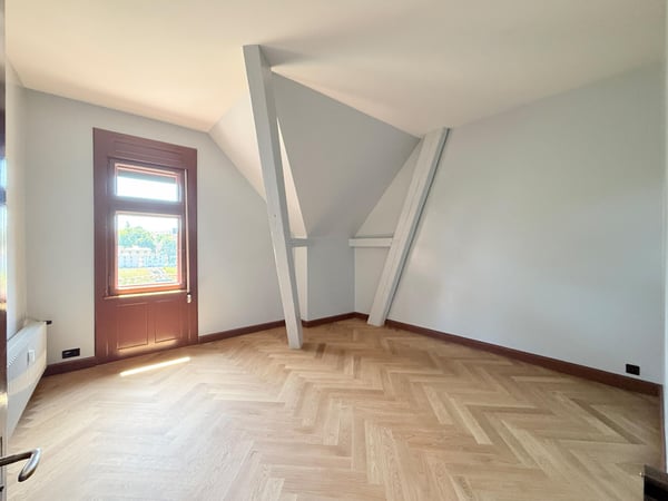 Exklusive 5.5-Zimmer-Dachwohnung direkt am Rhein 12