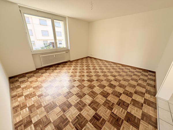 Ruhige Seitenstrasse Nähe Felix Platter-Spital 6