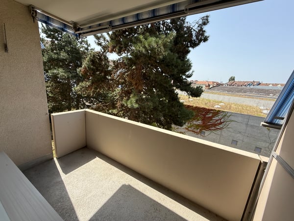 Ruhiger Innenhof hinter dem Tramdepot Wiesenplatz 8