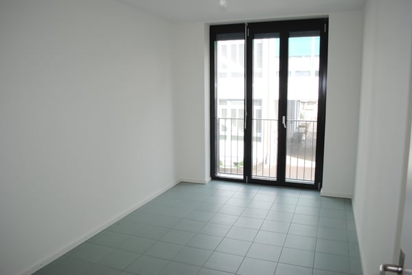 Ruhige Seitenstrasse im St. Johanns-Quartier nahe Voltaplatz 11