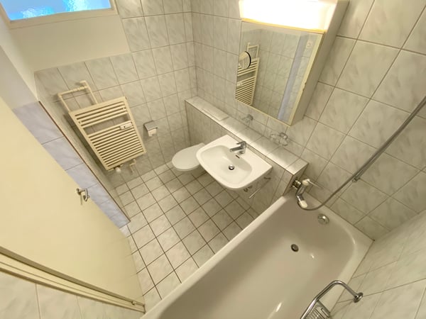Ruhige Seitenstrasse Nähe Felix Platter-Spital 7