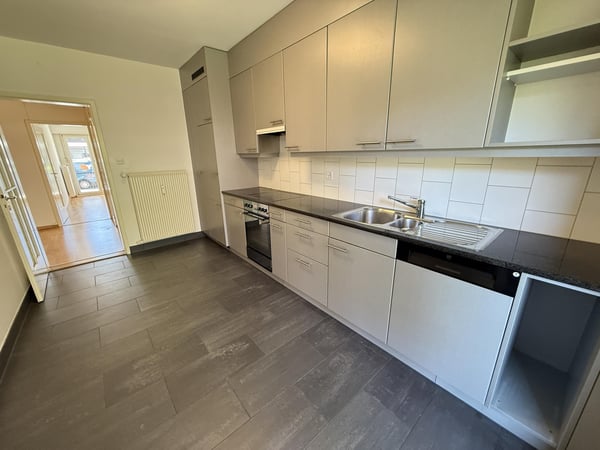 Nähe Kannenfeldpark in verkehrsberuhigter Seitenstrasse 11