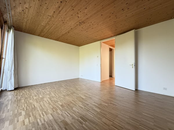 Wohnglück am Birs-Ufer: Charmantes 5.0-Zimmer-Reihenhaus in Arlesheim 11