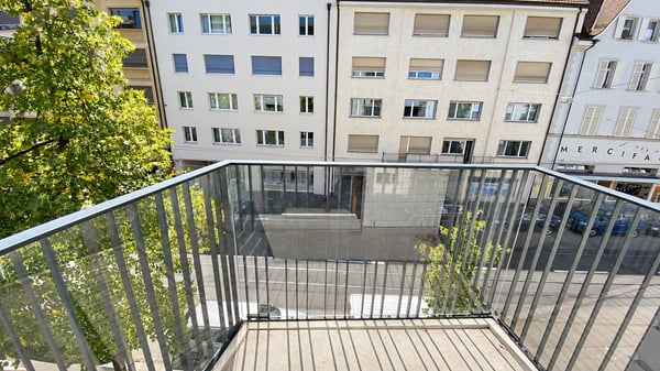 Modern im Sichtbetonstil Nähe Spalentor 8