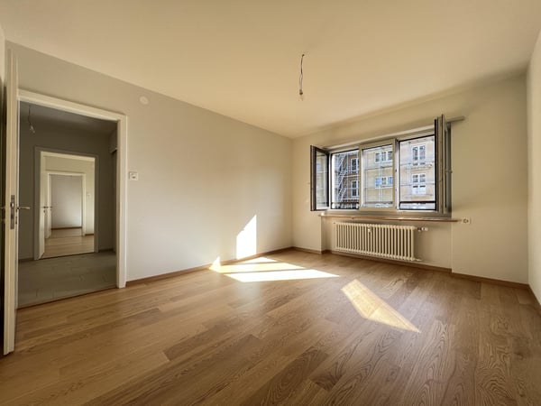 Abseits vom Strassenlärm in verstecktem Hinterhof 7