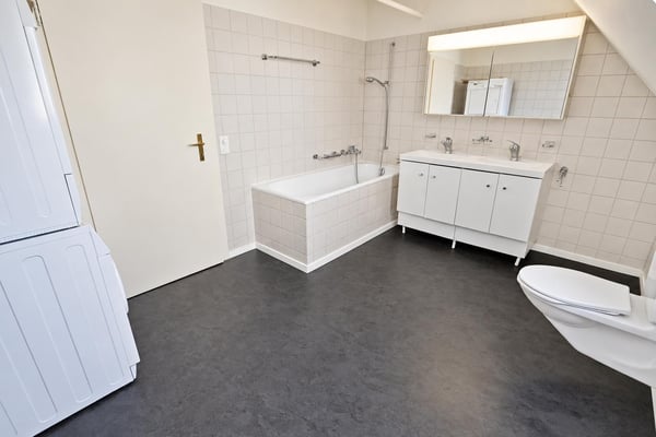 Stilvolles Wohnen auf zwei Etagen am Puls von Basel 12