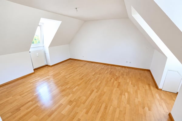 Stilvolles Wohnen auf zwei Etagen am Puls von Basel 13